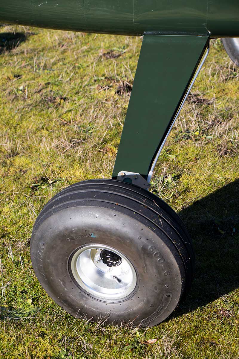 Ranger R7’s rugged landing gear was designed to handle your good landings, your bad ones, student pilots, unpaved runways, and practically any adventure you choose